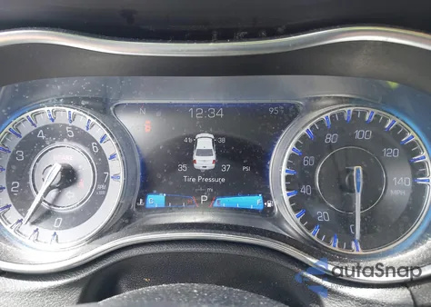 2017 Chrysler 300C из США, поврежденный, VIN 2C3CCAEG7HH564952